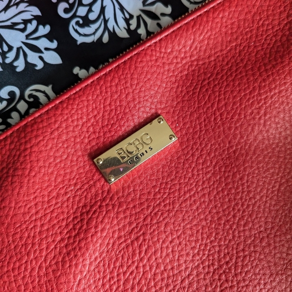 BCBG red bag - Picture 2 of 7